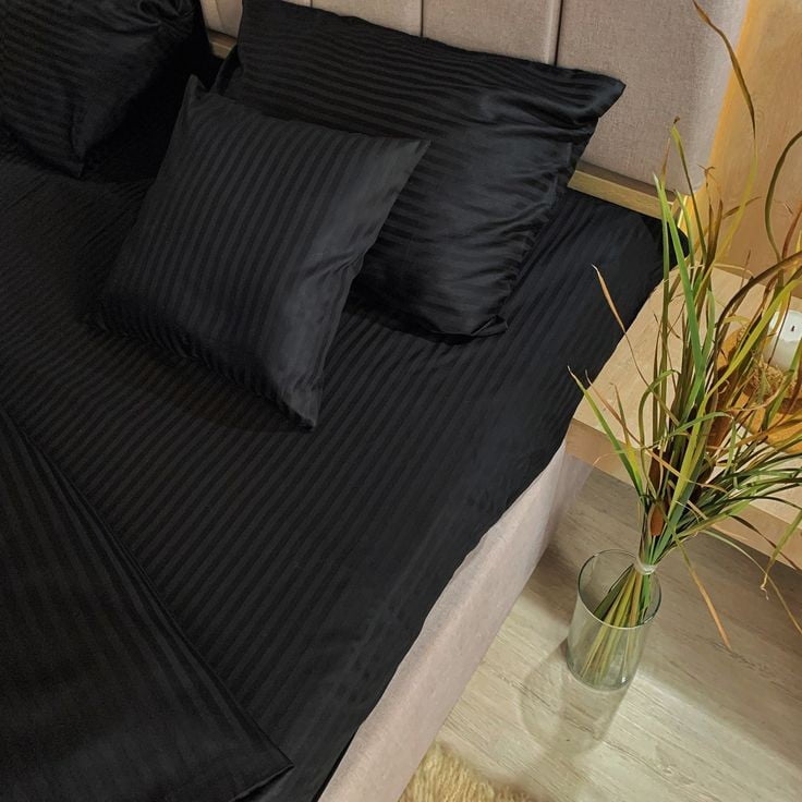 Cearsaf pat Damasc satinat , bumbac 100%, dungi 1 cm, dimensiune 220x240cm Negru - imagine 3