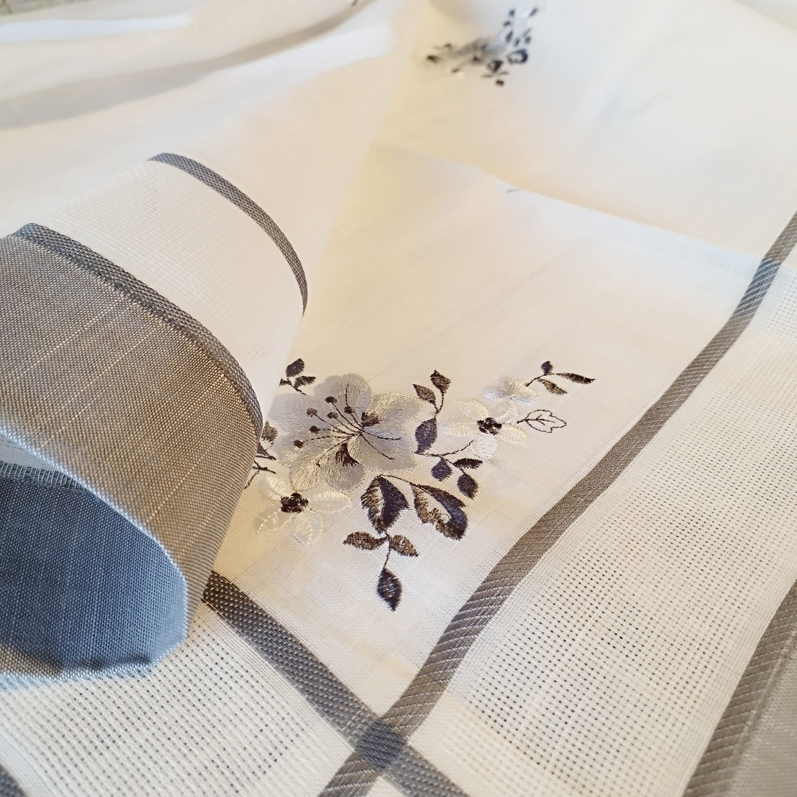 Fata de masa din bumbac Special Events 130x180 cm cod001 - imagine 5