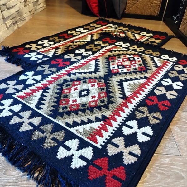 1+1 Covoare traditionale, cu doua fete, dimensiunea 60x90cm+80x150cm H&H61A