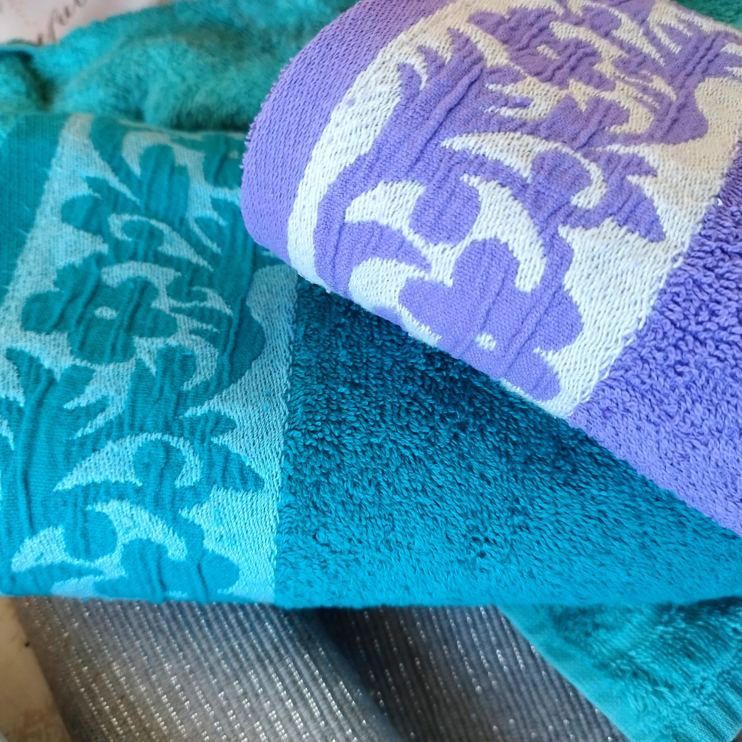 Set 4 prosoape baie , bumbac 100%, dimensiune 50x100cm jacquard Flower - imagine 3