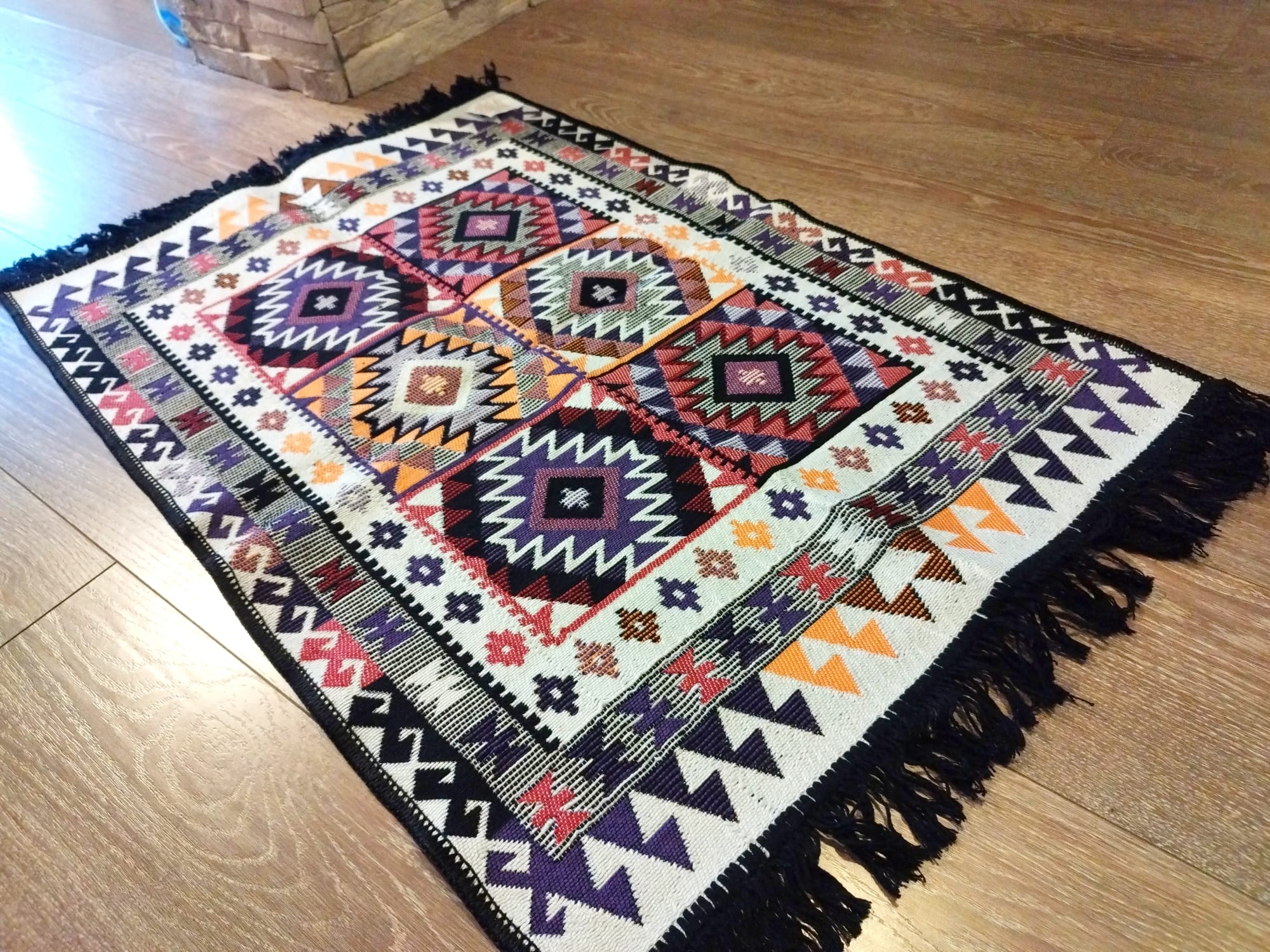 Covor model geometric, cu doua fete, dimensiunea 60x90cm GM02 - imagine 2