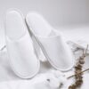 Papuci pufosi pentru camera hotel, bumbac 100% model fagure dimensiune 36-38