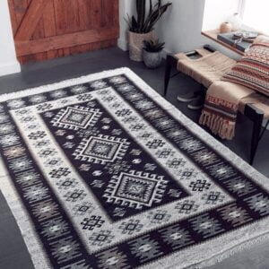 Covor traditional, dimensiunea 120x180cm gri si alb, model ROMB
