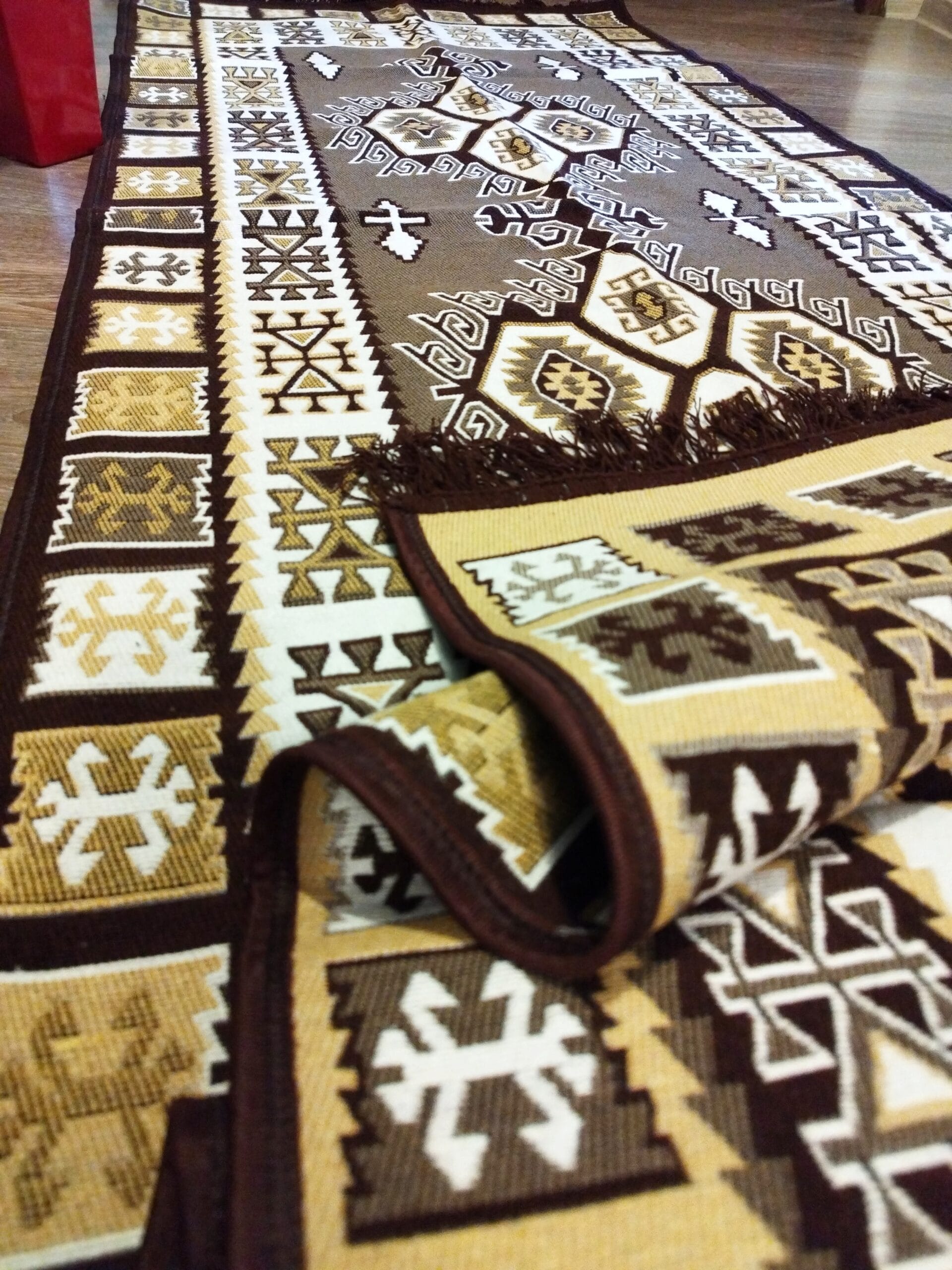 Covor traditional, cu doua fete, dimensiunea 80x300cm, maro si crem H&H103 - imagine 2