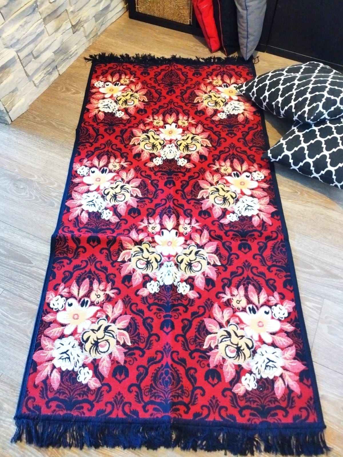 Covor floral, cu doua fete, dimensiunea 80x200cm H&H129