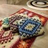 set 4 Covoare traditionale tesute, iuta, cu doua fete, dimensiunea 60x90cm, Rosu, Verde, Albastru si Maro, model ROMB