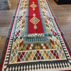 Covor traditional, cu doua fete, dimensiunea 80x300cm H&H105