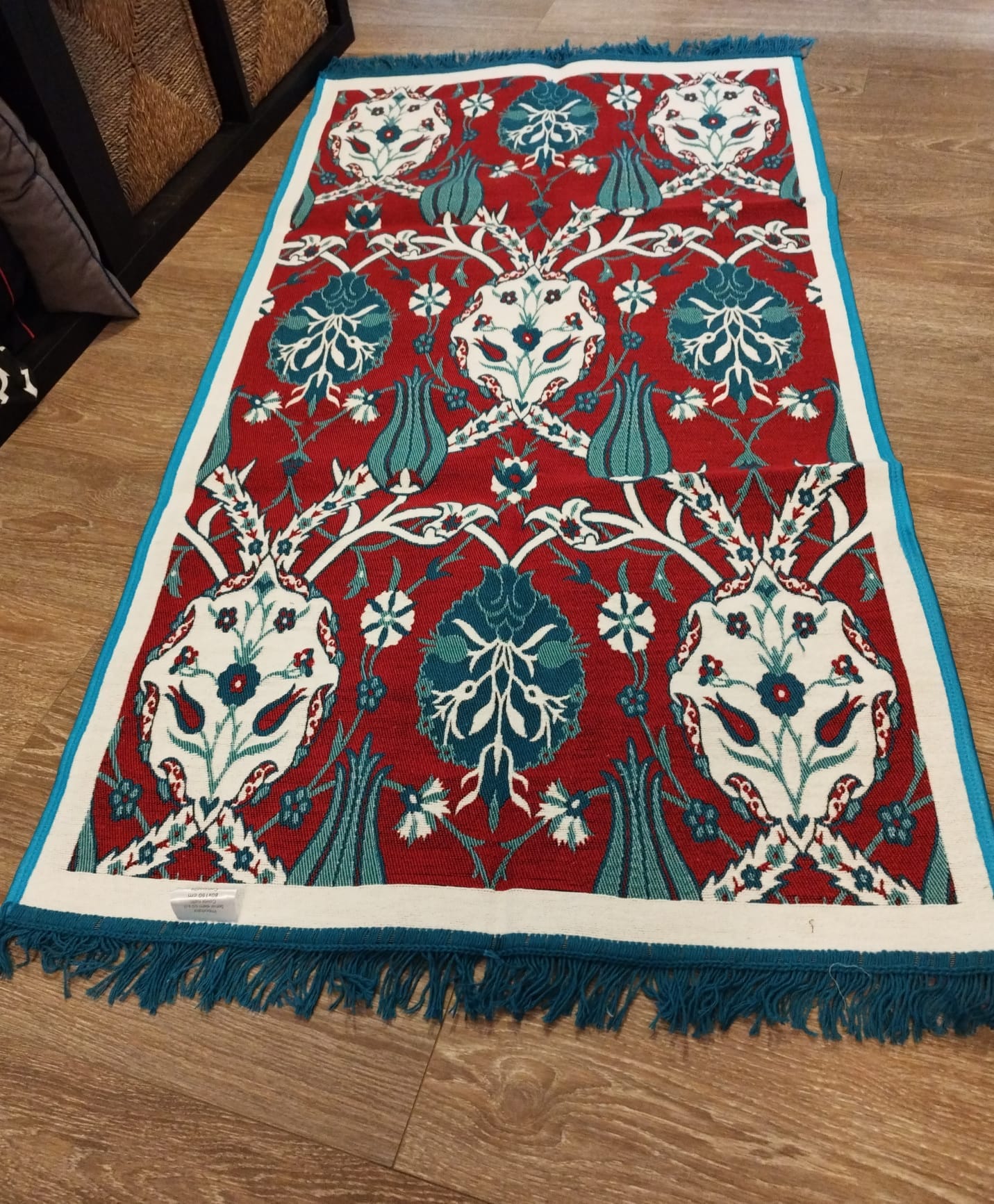 Covor tesut, cu doua fete, dimensiunea 80x150cm H&H101