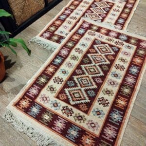 Alternative view of 1+1 Covoare traditionale, dimensiunea 60x90cm, rosu si crem, model Rustic