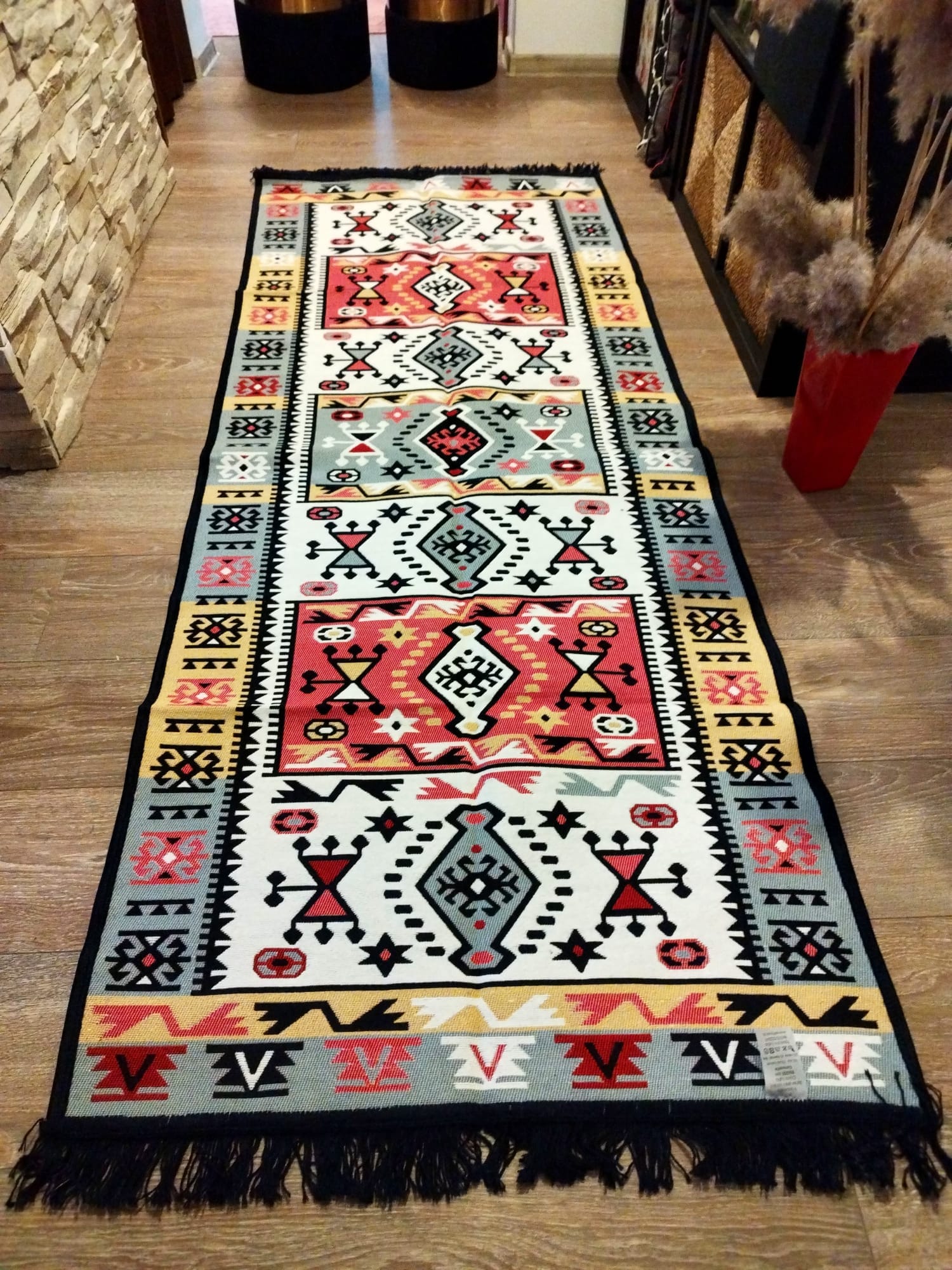 Covor traditional, cu doua fete, dimensiunea 80x120cm H&H104