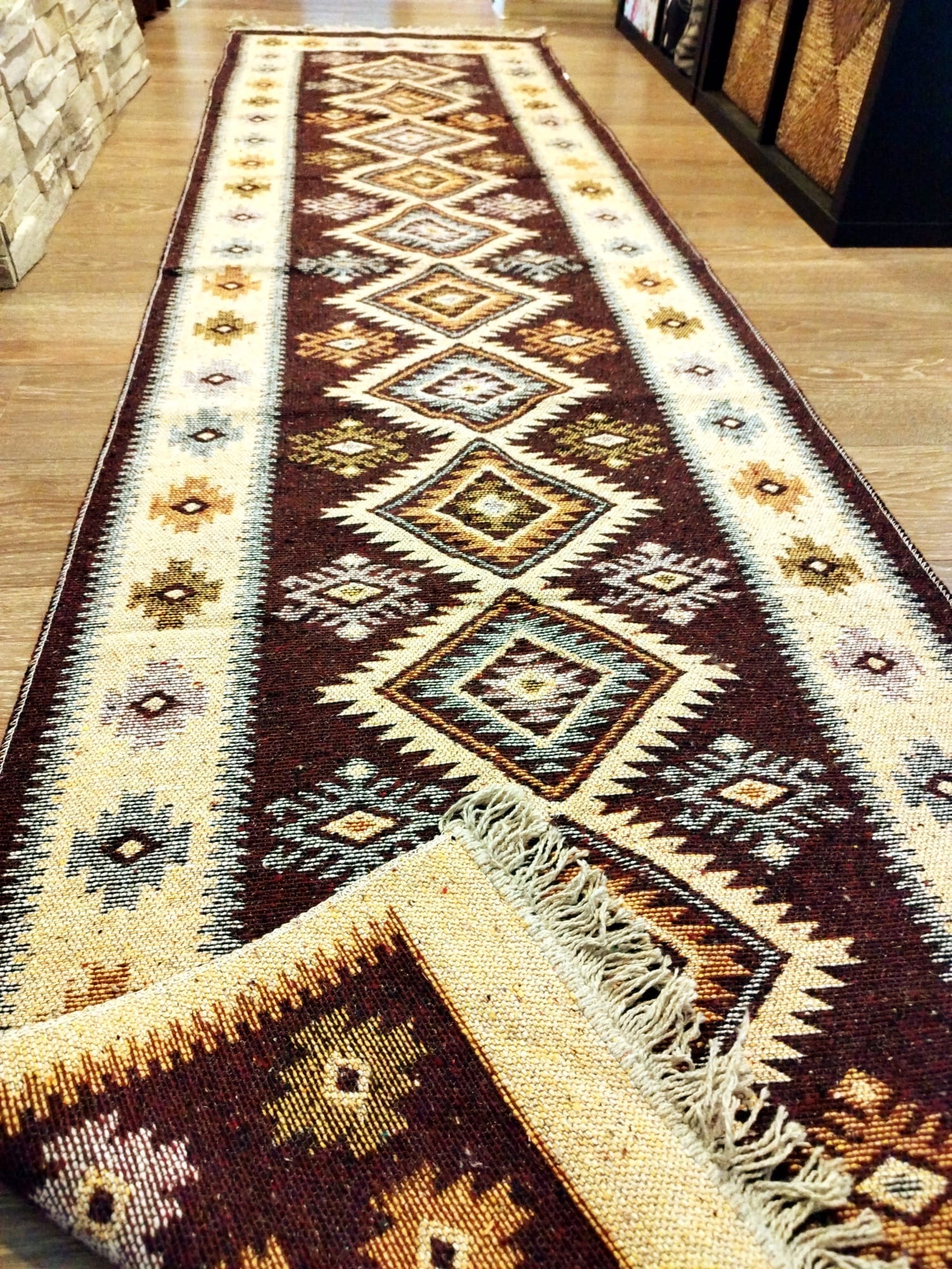 Covor traditional, dimensiunea 80x300cm Maro si crem, model Romb - imagine 2