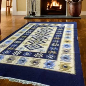 Covor traditional, dimensiunea 120x180cm albastru si crem, model ROMB