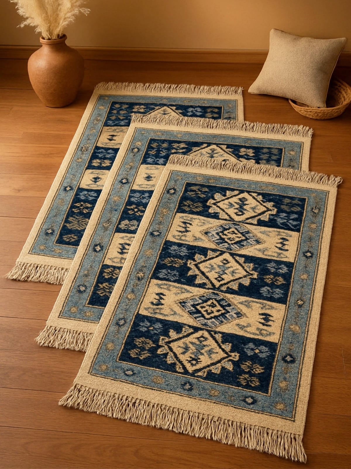 Set 3 Covoare traditionale, dimensiunea 60x90cm, albastru si crem, 001