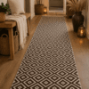 Covor traditional tesut, cu doua fete, dimensiunea 80x300cm, negru si gri, model Geometric