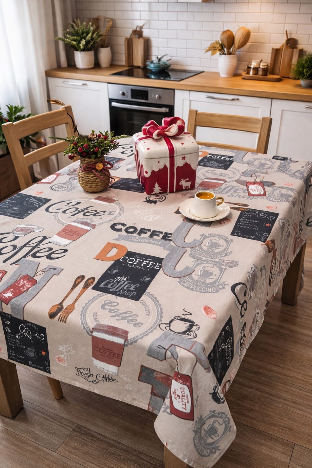 Fata de masa 100% bumbac, teflonata, impermeabila 180x240 cm Caffe