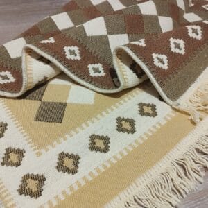 Alternative view of Covor traditional, cu doua fete, dimensiunea 60x125cm CAMEL