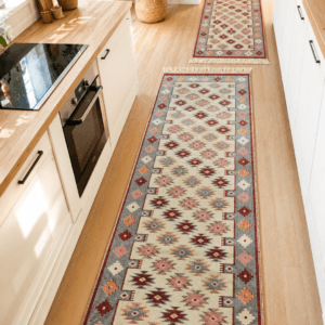 1+1 Covoare traditionale, dimensiunea 60x200cm + 60x90cm Rosu si crem, model Rustic 3