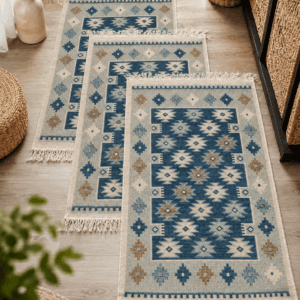 Set 3 Covoare traditionale, dimensiunea 60x90cm, albastru si crem, rustic